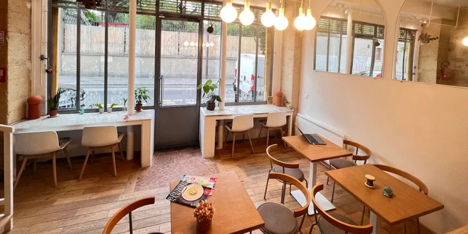 April-Cafe