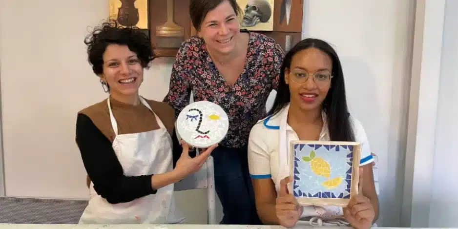 Atelier-initiation-a-la-mosaique-a-Paris-14eme