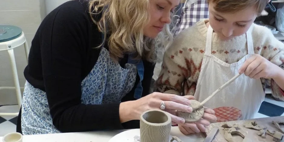 Atelier-modelage-parent_enfant-Paris-14eme