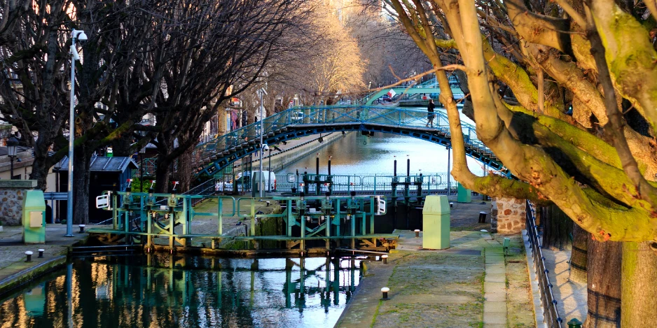 Croisiere-sur-le-canal-Saint-Martin-du-parc-de-la-Villette-au-musee-dOrsay-1