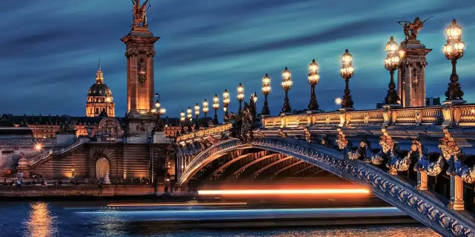 Dejeuner-Croisiere-sur-la-Seine