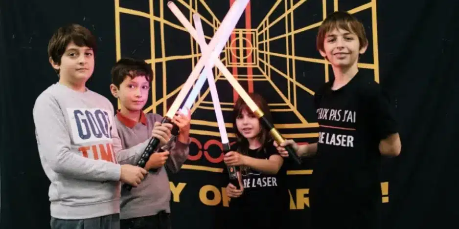 Devenez-Jedi-en-vous-initiant-au-Sabre-Laser-a-Paris-10eme