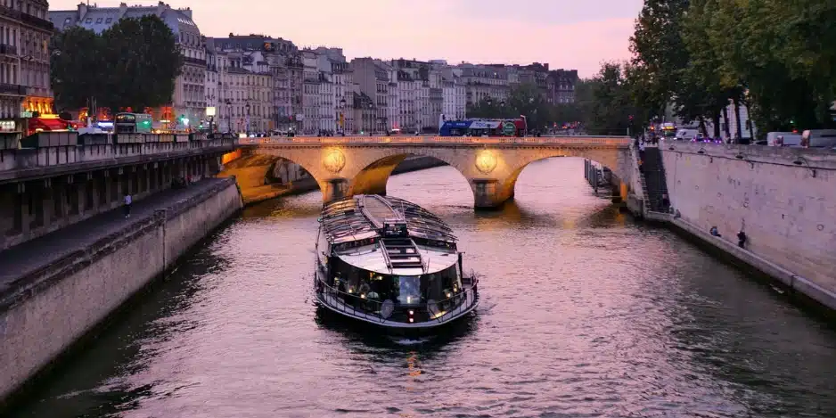Diner-croisiere-a-4-plats-Musique-Live