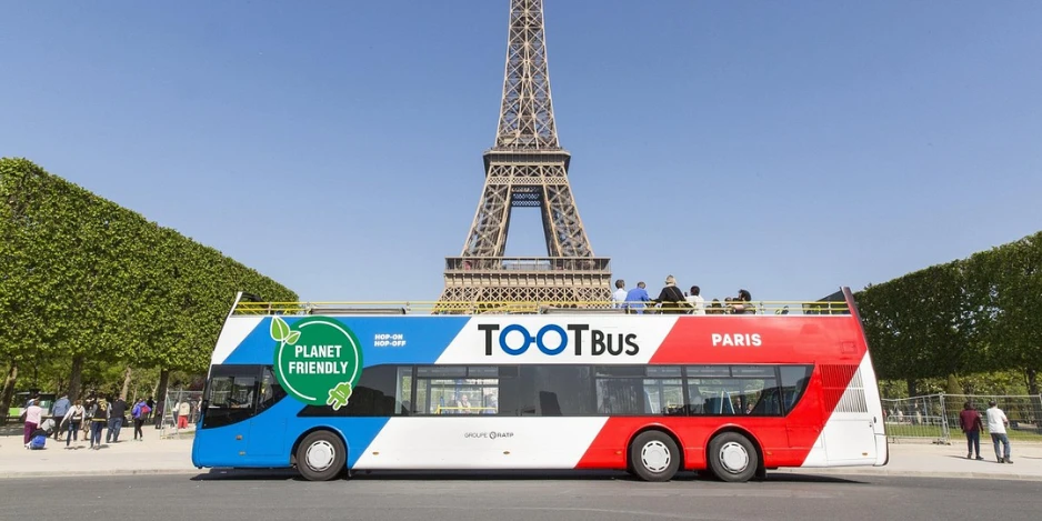 Paris-Tootbus-Kids-Tour-Visite-guidee-en-direct