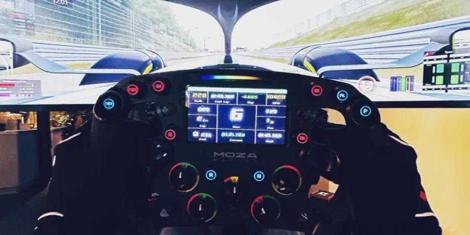 Simulateur-de-pilotage-F1-_-GT-Rallye